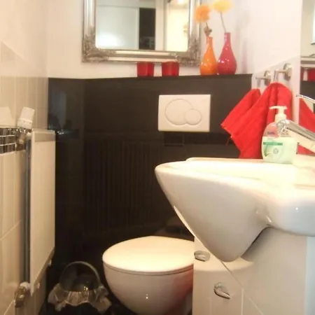 Casa vacanze Nurdachhaus Klabautermann Mit Terrasse Und Garten By Interhome Burhave