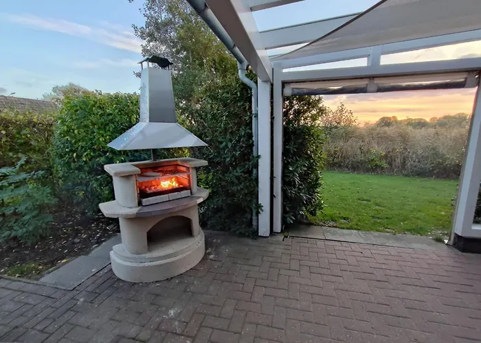 度假居 Nurdachhaus Klabautermann Mit Terrasse Und Garten By Interhome 布尔哈沃